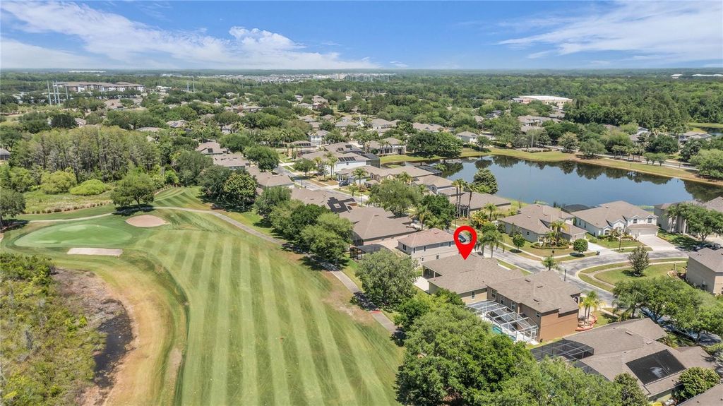 Image 2 of property listing at 9806 MOUNTAIN LAKE DRIVE, Orlando, FL 32832