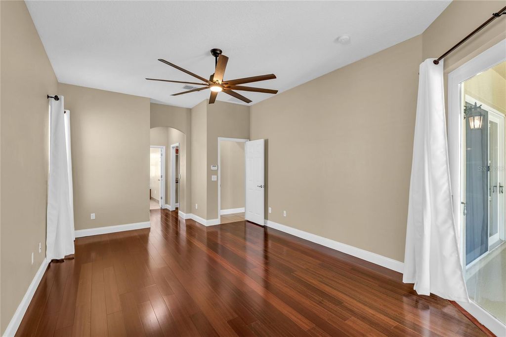 Image 25 of property listing at 9806 MOUNTAIN LAKE DRIVE, Orlando, FL 32832