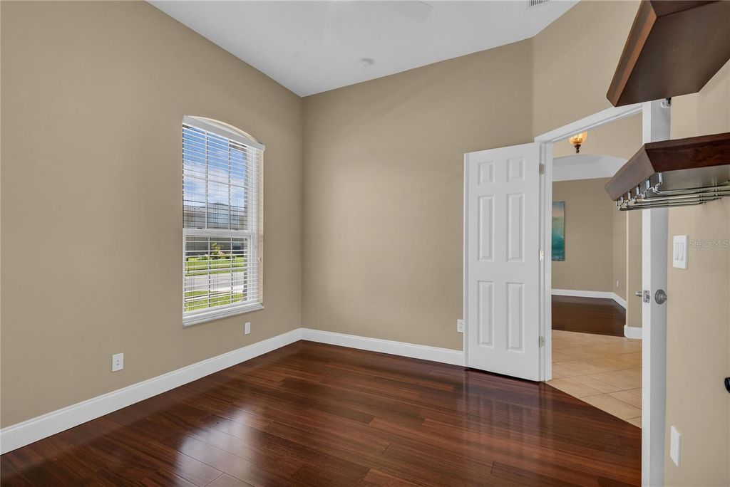 Image 31 of property listing at 9806 MOUNTAIN LAKE DRIVE, Orlando, FL 32832