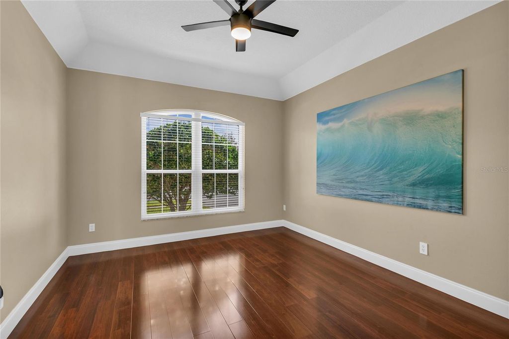 Image 9 of property listing at 9806 MOUNTAIN LAKE DRIVE, Orlando, FL 32832