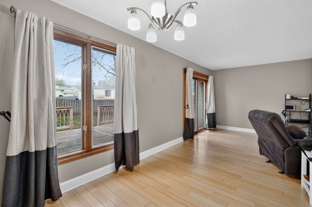 4502 80th Place, Urbandale, IA 50322