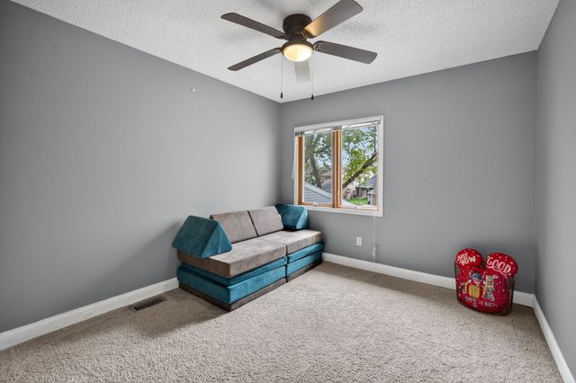 4502 80th Place, Urbandale, IA 50322