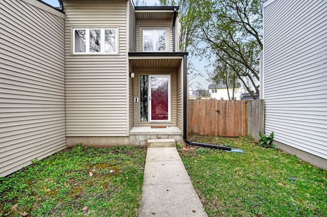 4502 80th Place, Urbandale, IA 50322