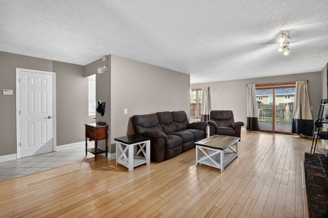 4502 80th Place, Urbandale, IA 50322