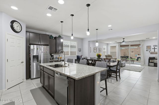 5156 W Paytons Court, Tucson, AZ 85742