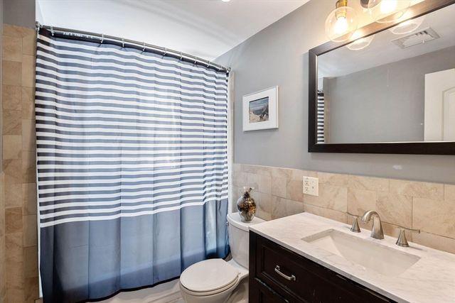 113 Pleasant St 6, Boston, MA 02125