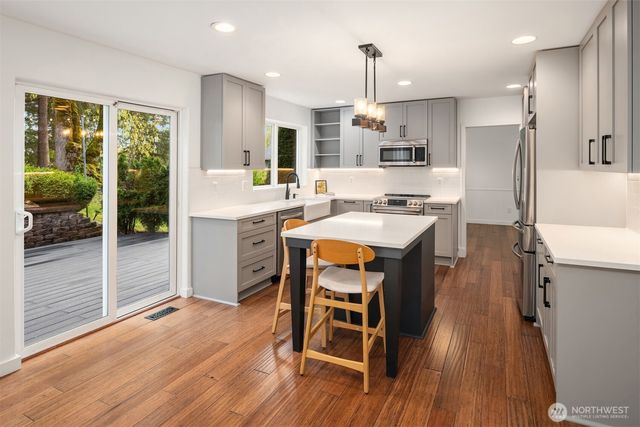 27815 NE 30th Street, Redmond, WA 98053
