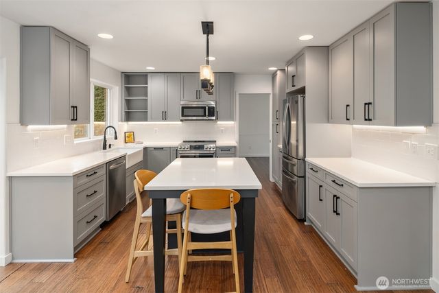 27815 NE 30th Street, Redmond, WA 98053