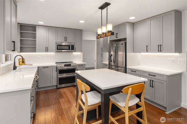 27815 NE 30th Street, Redmond, WA 98053