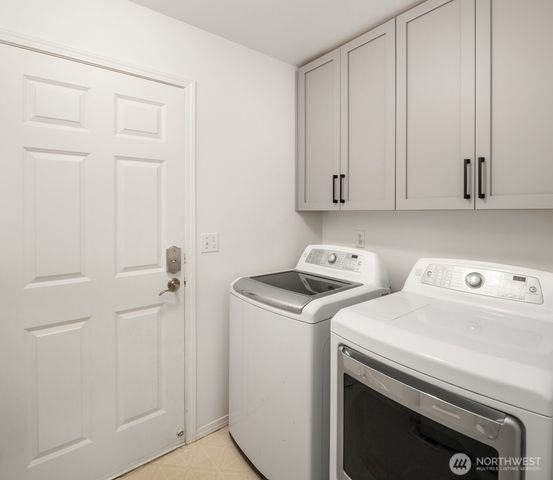 27815 NE 30th Street, Redmond, WA 98053