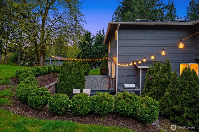27815 NE 30th Street, Redmond, WA 98053