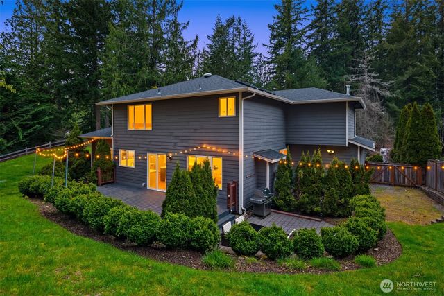 27815 NE 30th Street, Redmond, WA 98053
