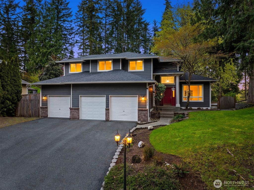 27815 NE 30th Street, Redmond, WA 98053