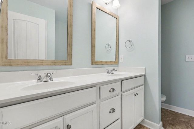 4818 Landover Bluff Way, Raleigh, NC 27616