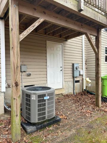 4818 Landover Bluff Way, Raleigh, NC 27616