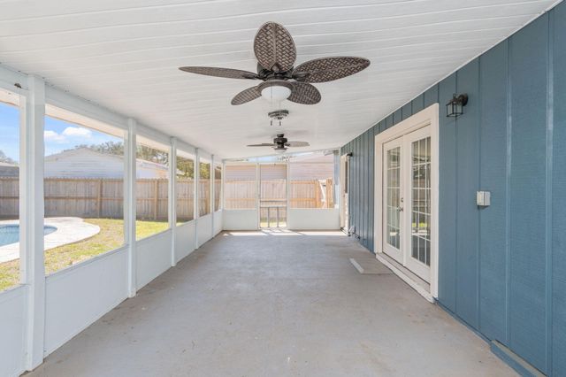 12 11th Street, Shalimar, FL 32579