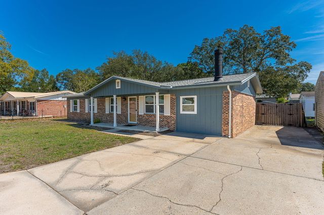 12 11th Street, Shalimar, FL 32579