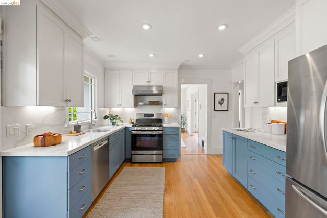 1362 Trestle Glen Rd., Oakland, CA 94610