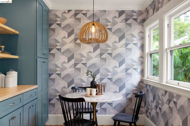 1362 Trestle Glen Rd., Oakland, CA 94610