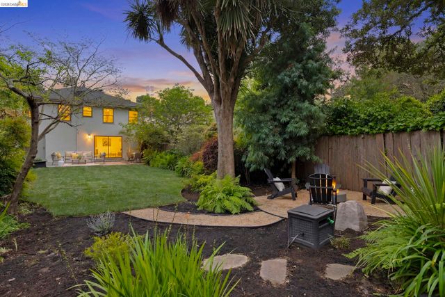 1362 Trestle Glen Rd., Oakland, CA 94610