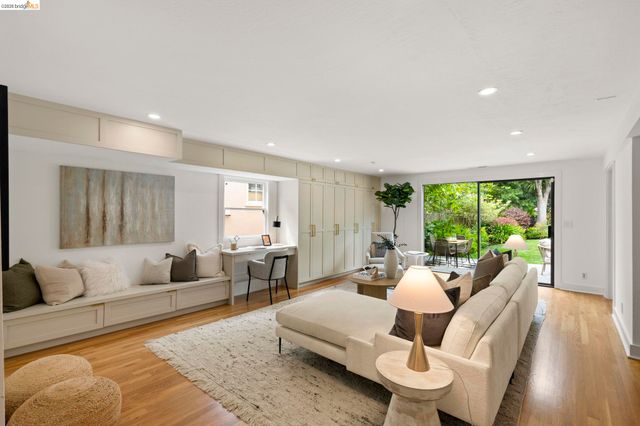 1362 Trestle Glen Rd., Oakland, CA 94610