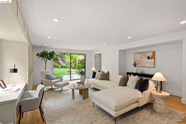 1362 Trestle Glen Rd., Oakland, CA 94610