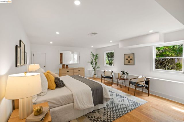 1362 Trestle Glen Rd., Oakland, CA 94610