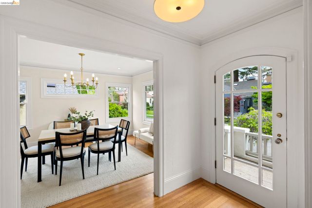 1362 Trestle Glen Rd., Oakland, CA 94610