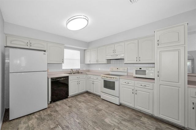 12813 KELLYWOOD CIRCLE, Hudson, FL 34669