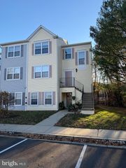 10-L AMBERSTONE CT #L, Annapolis, MD 21403
