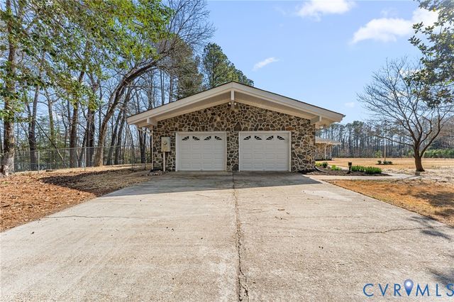 3715 Old Wood Rd, Prince George, VA 23805