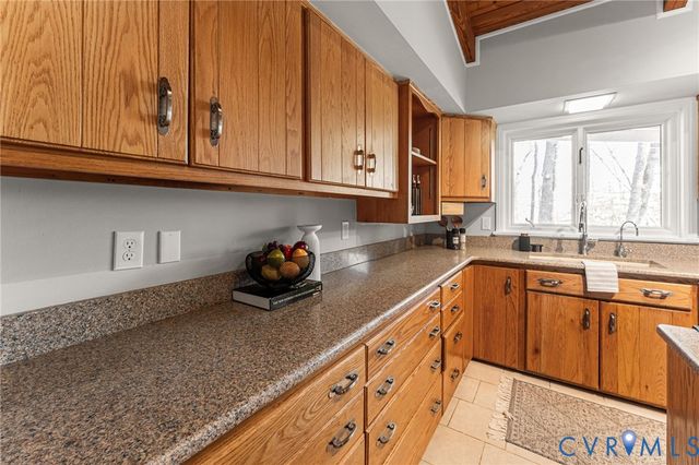 3715 Old Wood Rd, Prince George, VA 23805