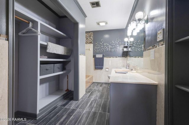 107 Macarthur Drive, Sunset, LA 70584