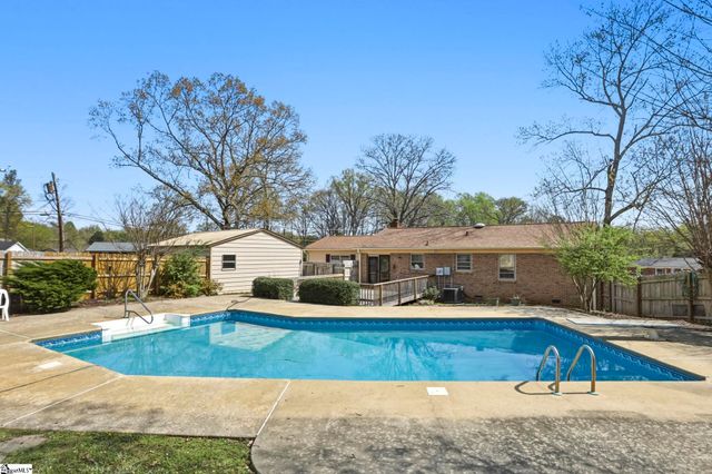 305 Vine Hill Road, Greenville, SC 29607