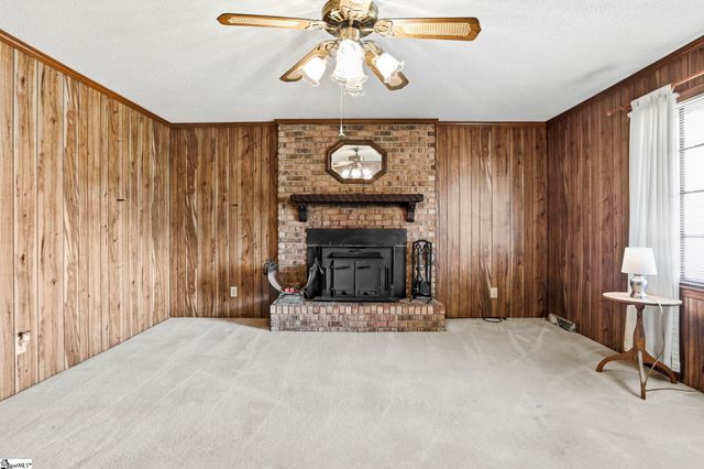 305 Vine Hill Road, Greenville, SC 29607