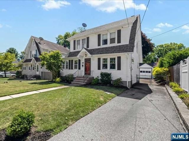 146 Kensington Avenue, Norwood, NJ 07648