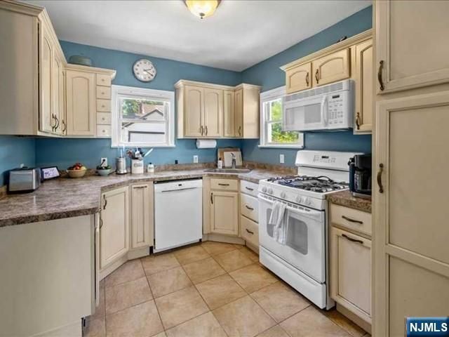 146 Kensington Avenue, Norwood, NJ 07648