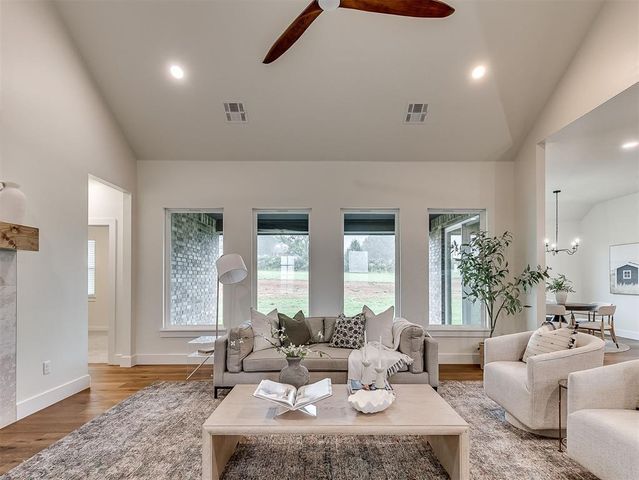 1559 Pedras Place, Newcastle, OK 73065