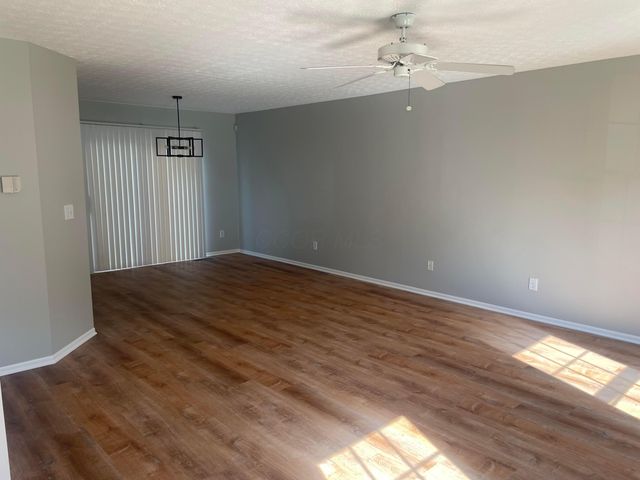 7026 Weurful Drive, Canal Winchester, OH 43110