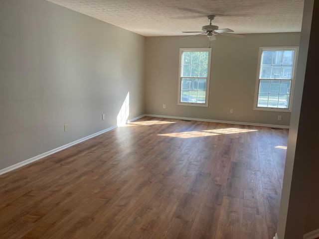 7026 Weurful Drive, Canal Winchester, OH 43110