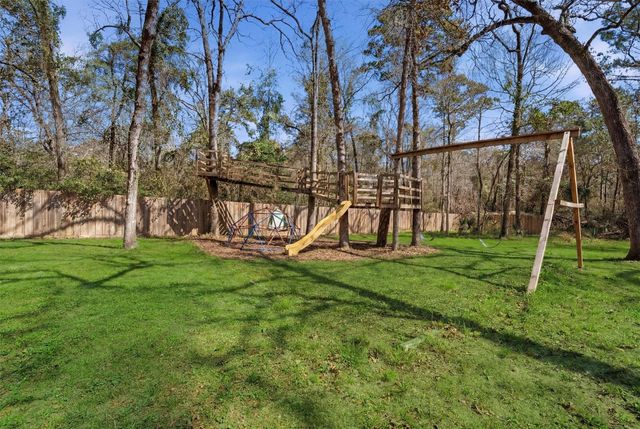 2920 Superior Road, Magnolia, TX 77354