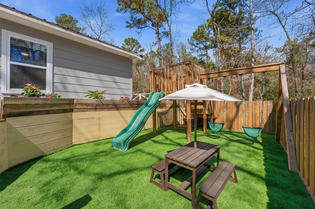 2920 Superior Road, Magnolia, TX 77354