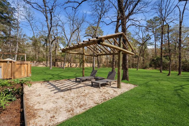 2920 Superior Road, Magnolia, TX 77354