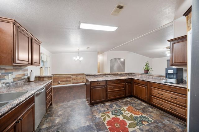 31351 Buckeye Road, Waller, TX 77484