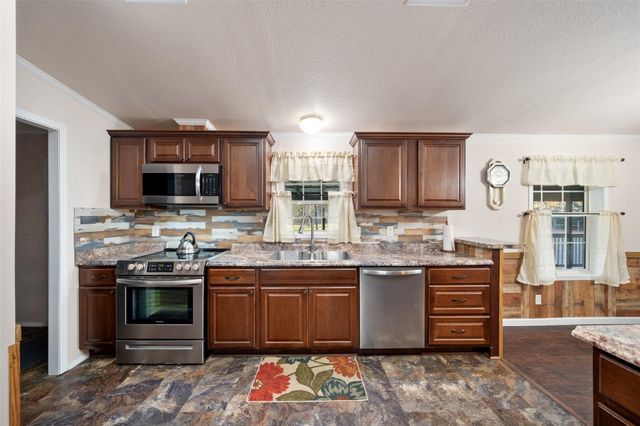 31351 Buckeye Road, Waller, TX 77484