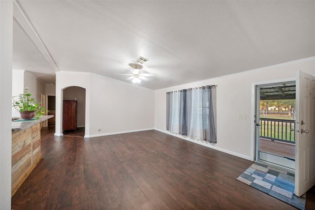 31351 Buckeye Road, Waller, TX 77484