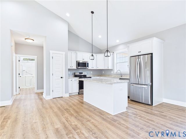 6795 Darlington Heights Rd, Farmville, VA 23901