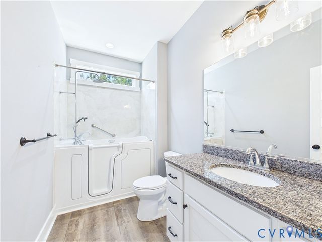 6795 Darlington Heights Rd, Farmville, VA 23901