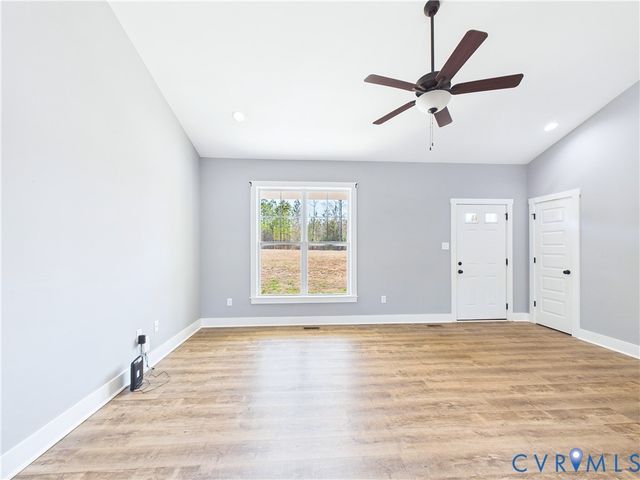 6795 Darlington Heights Rd, Farmville, VA 23901