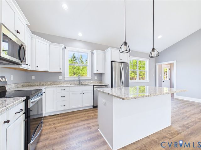 6795 Darlington Heights Rd, Farmville, VA 23901